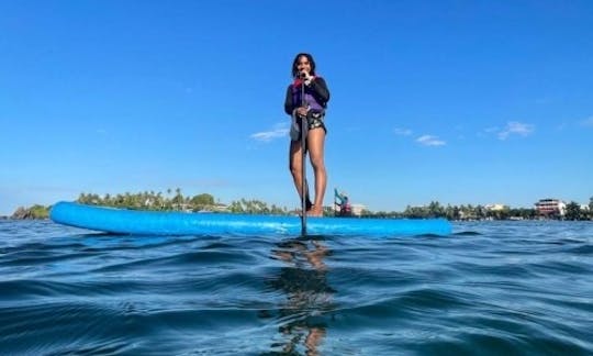 Planche à pagaie en mer à Galle