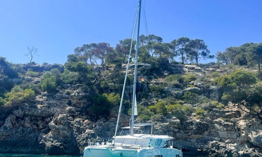 ¡Tour en catamarán de 4 horas con comidas!