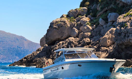 Itama 38 to rent in Capri