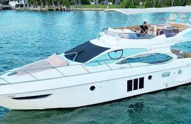 Miami Charter 55ft bAzimut Yacht for up to 13 peoples in Miami