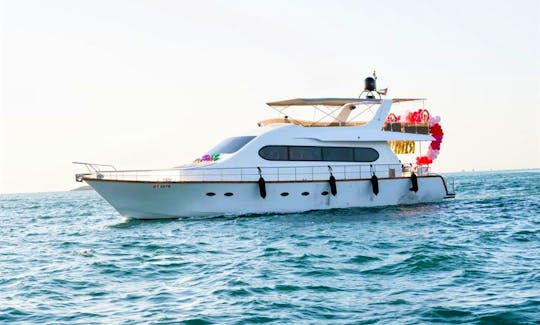Luxurious 75ft Yacht for 35 Guest in Dubai Marina at best offer