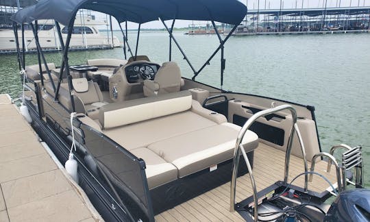 Luxury pontoon rental on Lake Lewisville! 70+ 5 Star Reviews unmatched
