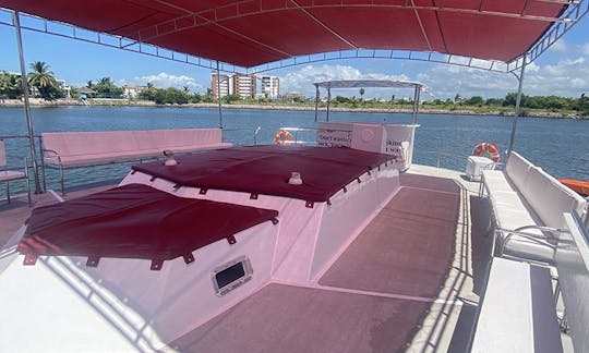 Trimarã personalizado de 42 pés para 25 passageiros em Mazatlan, Sinaloa