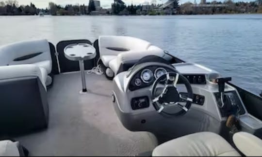 PILOTEZ VOUS-MÊME CE BATEAU SUPER AMUSANT DE 26 PIEDS AVEC TOBOGGAN AQUATIQUE ! 175$ DE L'HEURE 