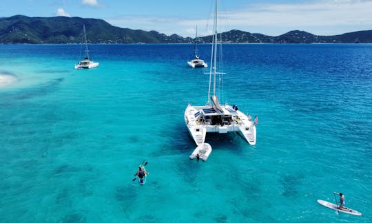 Excursion d'une journée en catamaran de luxe Ad Astra dans un étang d'eau douce, Tortola