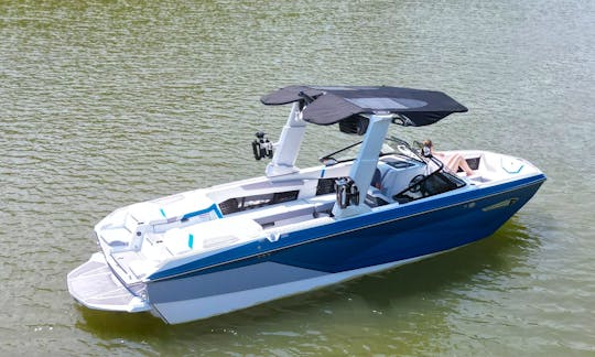 Nautique G25 Wake Surf Boat, First Tank of Fuel Included!