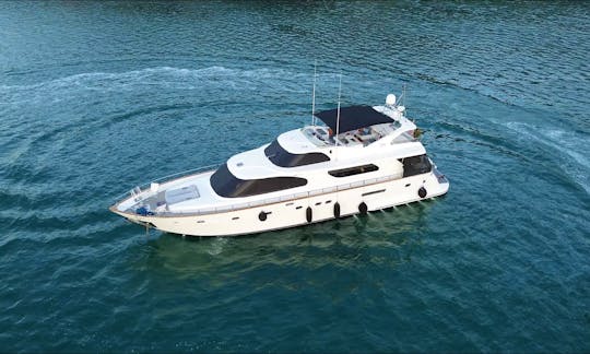88' Luxury Mega Yacht in Istanbul with Premium Service We invite you to a comfortable sea holiday