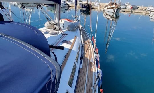 Sailboat Sun Odyssey 42i in Alimos, Greece!