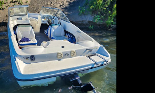 Boat for rent in Moses Lake
