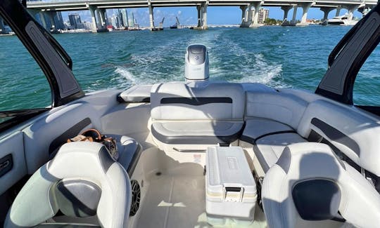 25ft Chaparral Powerboat in Key Biscayne
