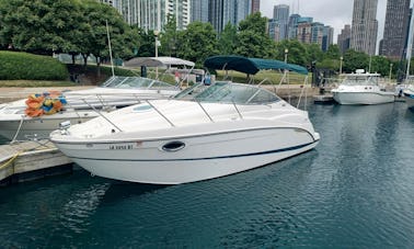 27' Maxum 2400 Motor Yacht Rental in Chicago