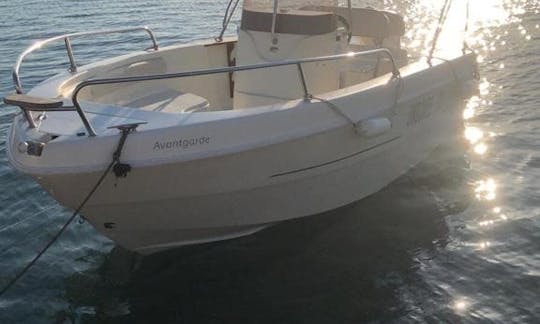 Rent 18' Center Console in Porto Cesare, Puglia