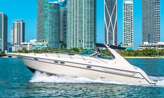 Enjoy In Miami With 45ft Maxum!!!