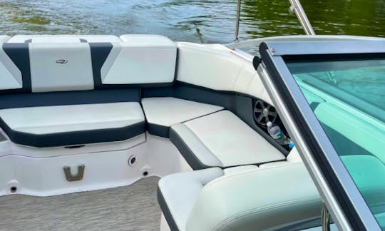 20ft Regal Runabout for Rent in Indianapolis, Morse Reservoir