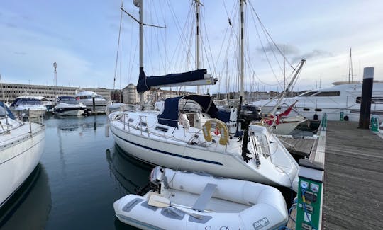 Bavaria 38 Sailing Charter en Inglaterra, Reino Unido