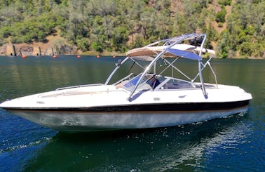 Four Winns 21 Tower, Alpine stereo, Wakeboard Tower/Tube, Family fun 