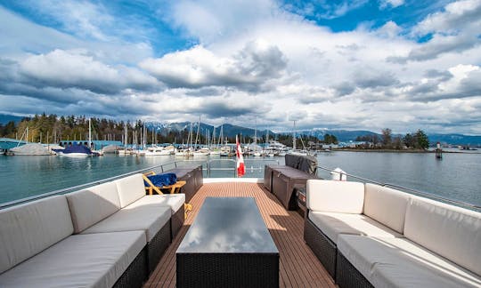 92’ Custom Luxury Yacht - Vancouver, BC