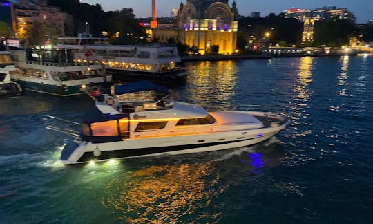 Luxury Motor Yacht for 12 guests in İstanbul