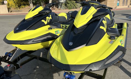 Jet skis in Big Bear Lake 2023 VX Cruisers