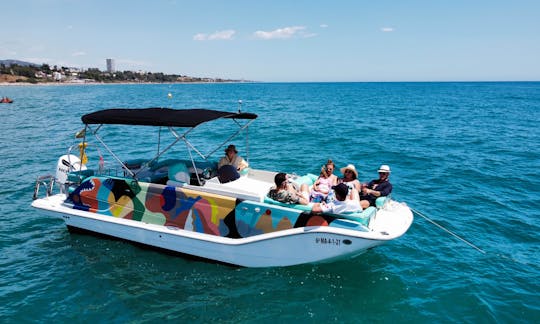 Alquiler de barco abierto Bayliner Element XR7 en Marbella, Andalucía