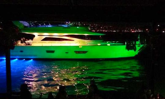 Rental Yacht in İstanbul Bosphorus Tour