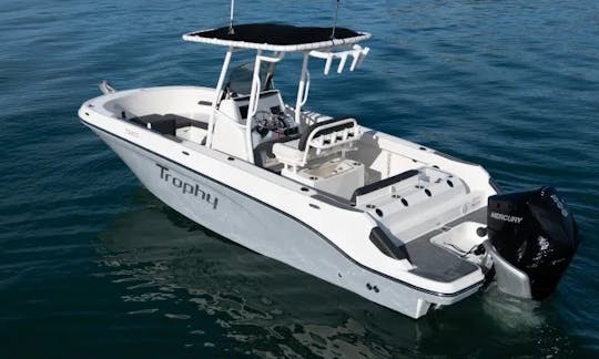 $150 hr | 7 ppl | Center Console Boat