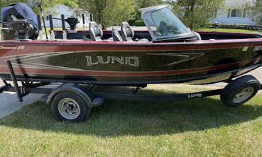 Lund Crossover 1875 for fish/ski in Cortland, Ohio