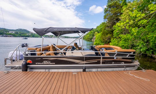 Party Barge Pontoon 12 person capacity on Lake Austin