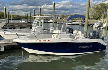 Robalo R180 Center Console for Charter in Greenwich