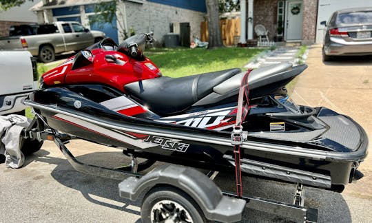 Melhor serviço de aluguel de jetski no centro do Texas | Kawasaki 310 Ultra LX Supercharged