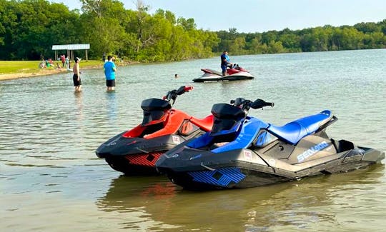 2 BRAND NEW SEA-DOO SPARK 3UP TRIXX IN LAKE LEWISWILLE