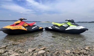 2 2023 SEADOO SPARKS with BLUETOOTH in Canyon Lake