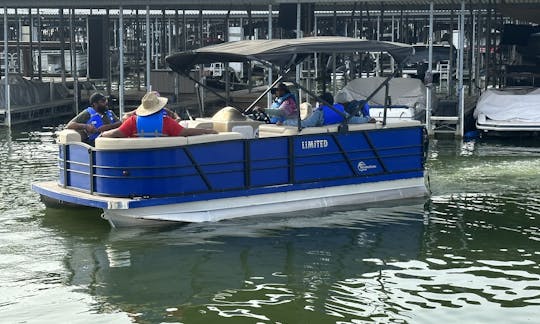 Massimo Pontoon Rental in Grand Prairie, Texas