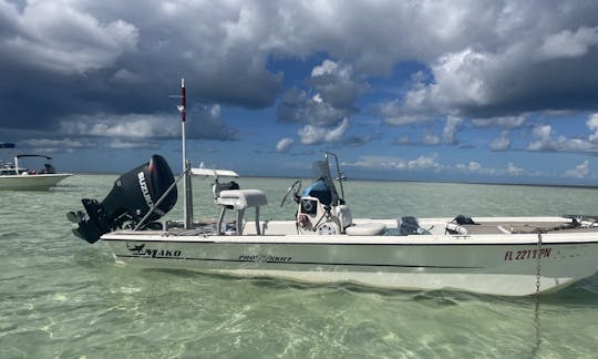 Charter a Mako 17 Pro Skiff in Key Biscayne, Florida