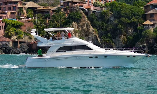 Sea Ray Fly 48 Luxury Yachting in Ixtapa Zihuatanejo