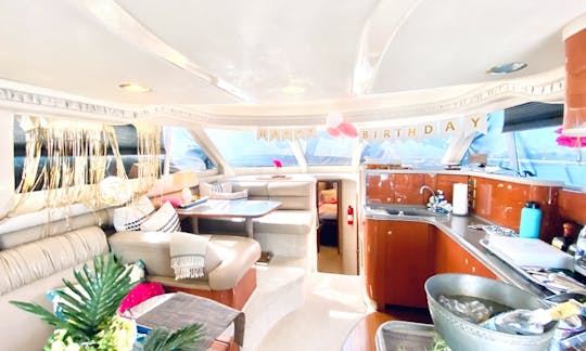 🔥15% off November 🔥 51' Sea Ray Luxury Yacht Charter in Jupiter FL