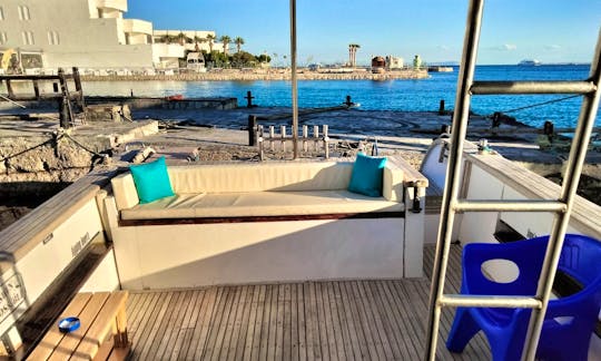 Motor Yacht Rental in Red Sea Governorate, Egypt