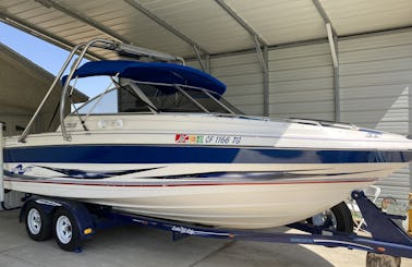 22’ Spacious Open Bow Family Boat for Bass Lake, Ca. (2 day Minimum)