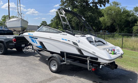 FIVE STAR FUN* 2022 Yamaha AR195  at Lake Lewisville 