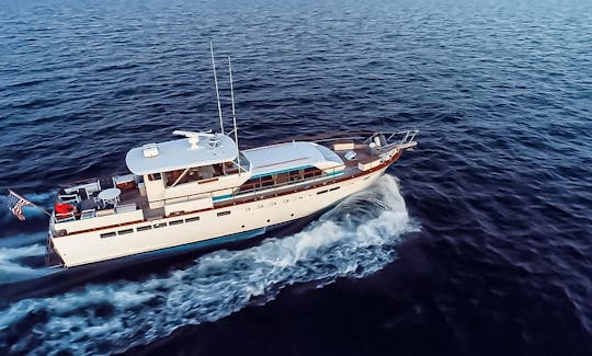 63' Luxury Yacht - Classic Chris Craft with Exquisite Style