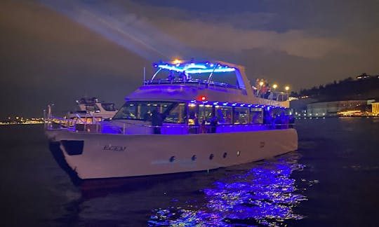 Amplio yate a motor para 35 personas en Estambul, listo para reservar