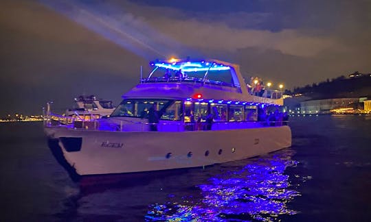 Spacious Motor Yacht for 35 People in İstanbul, Ready for Reservation
