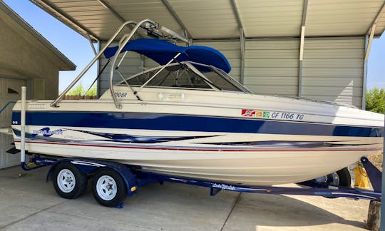 22’ Spacious Open Bow Family Boat for Bass Lake, Ca. (2 day Minimum)