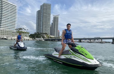 Yamaha VX Deluxe Jet Ski Rentals in Miami, Florida