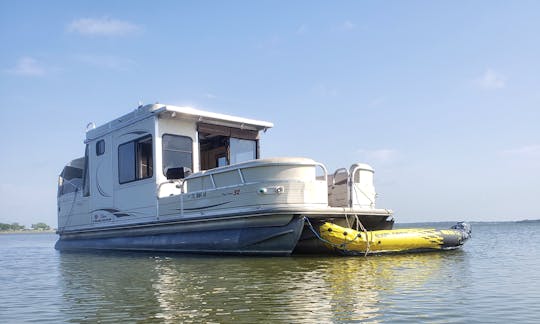 Cove Ready Party Barge on Lewisville Lake