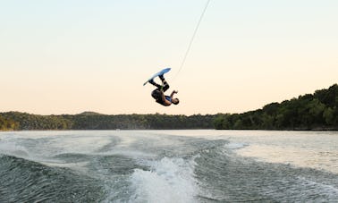 Sports nautiques sur le lac de Lugano - Supra Launch 22SSV