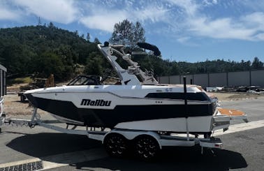Malibu M220 Surf 🏄‍♂️ Bowrider Rental in Palo Cedro, California