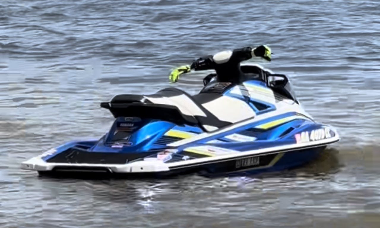 Yamaha Waverunner Gp1800 Jet Ski For Rent In Rdu Area Getmyboat 9839