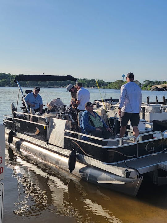 Barco flutuante com acesso para cadeira de rodas 2023 ROCK RIVER!