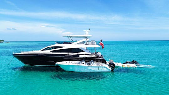 75' SUNSEEKER NASSAU: LUJO Y ELEGANCIA EN EL AGUA